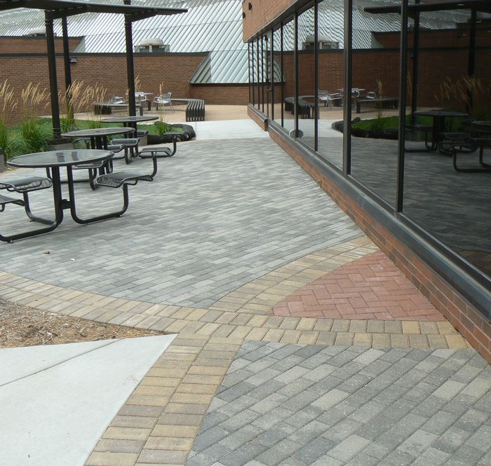 Rear dining plaza