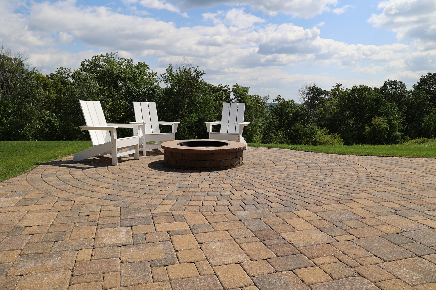 Cobblestone Patio with Fire Ring Kit